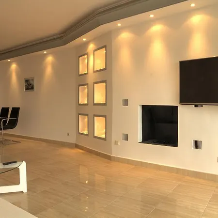 Apartment First Line Puerto Banus With Great Views *